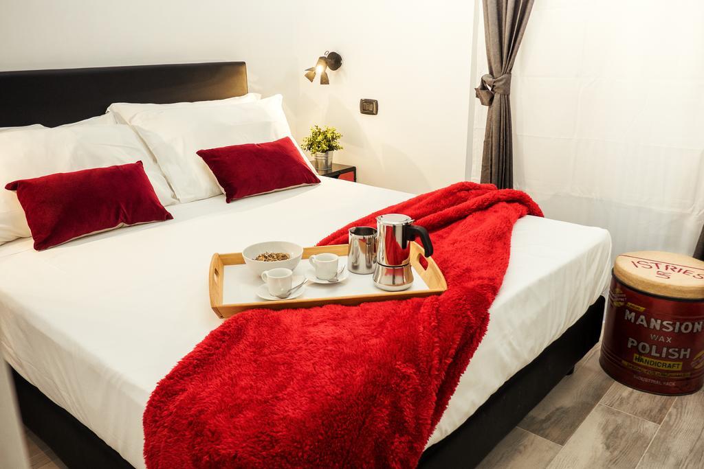 Bmga L Stylish Industrial Termini Apartment Рим Экстерьер фото